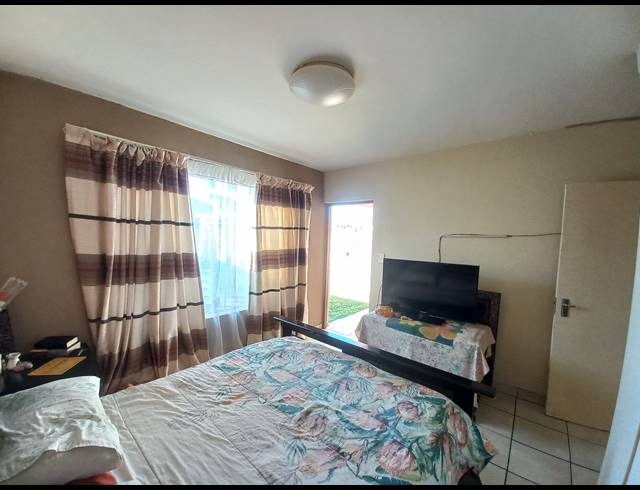2 BEDROOM SECTIONAL TITLE FOR SALE IN PARKRAND